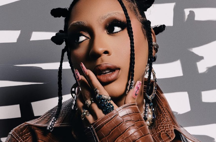 Nadia Nakai, entre musique et télévision